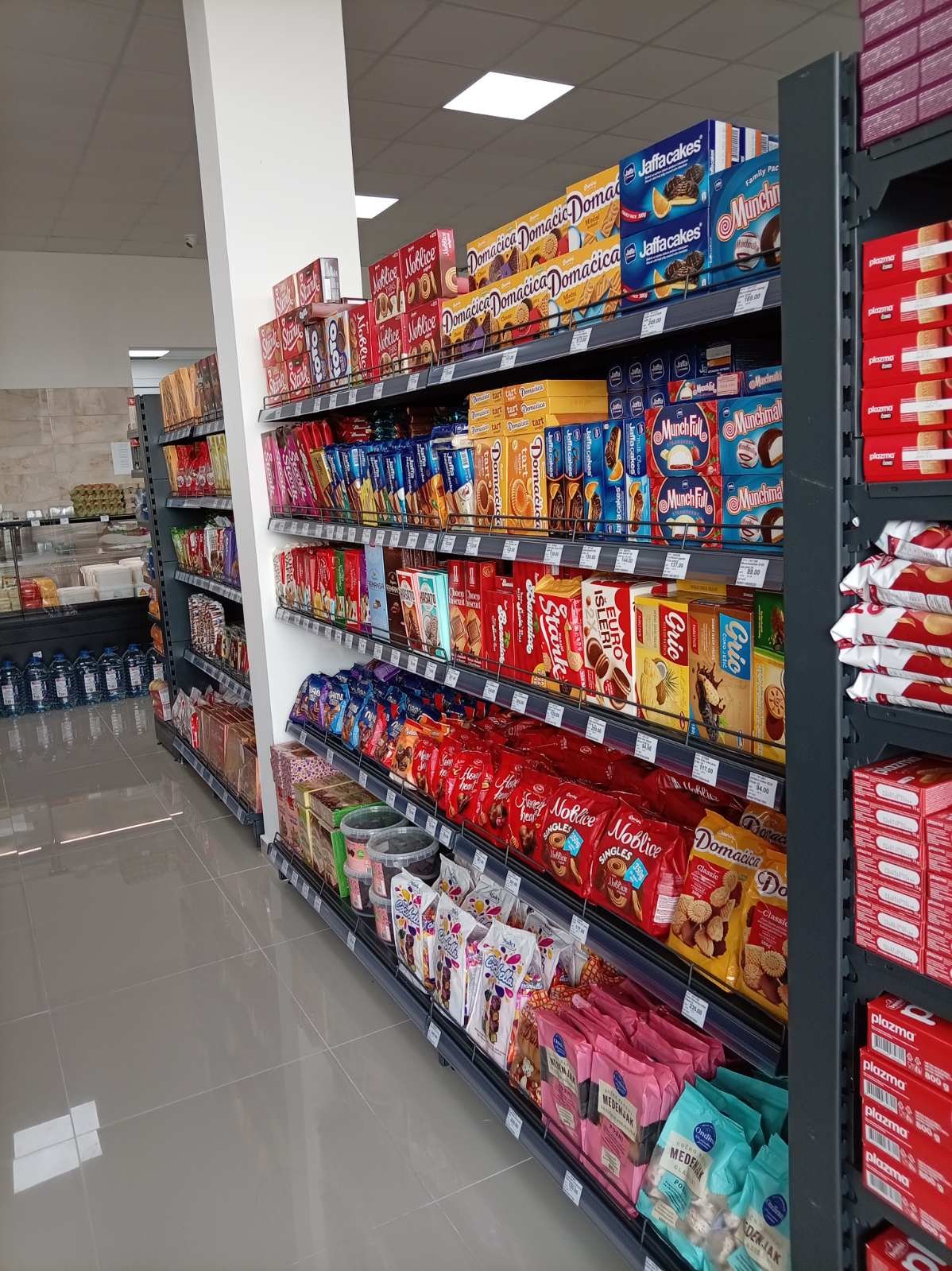 Nicoll-Market8-07